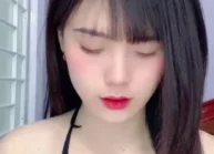 Bi Bi xinh gái như hoa hậu live show hàng trên YYLive