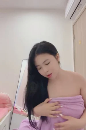 Hường hêu lúc nào cũng cute đang yêu quá